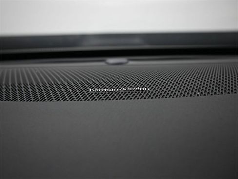 Used 2023 Volvo XC90 B6 Plus w/ Protection Package image 30