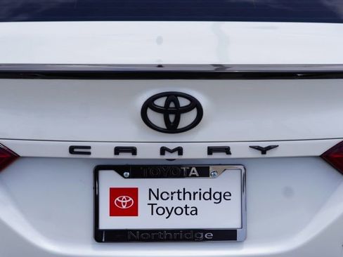 Used 2023 Toyota Camry XSE FWD image 10