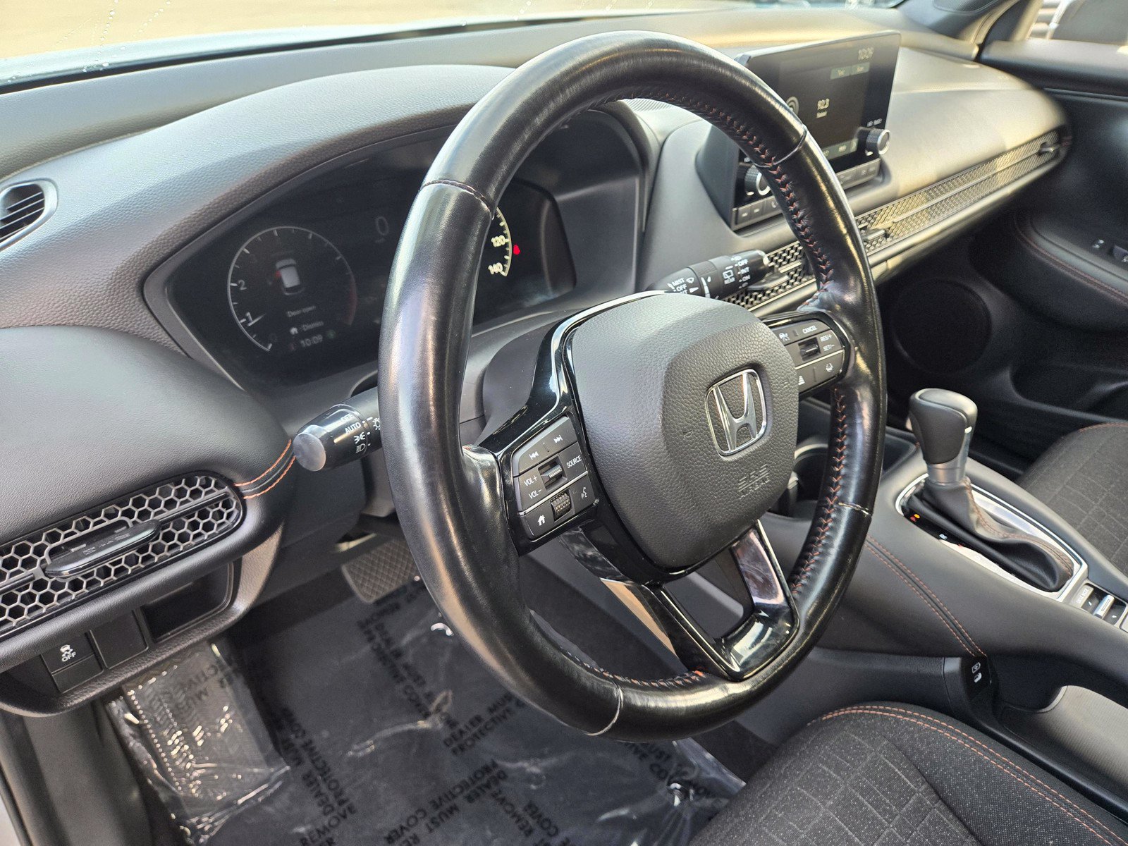 Used 2025 Honda HR-V Sport image 13