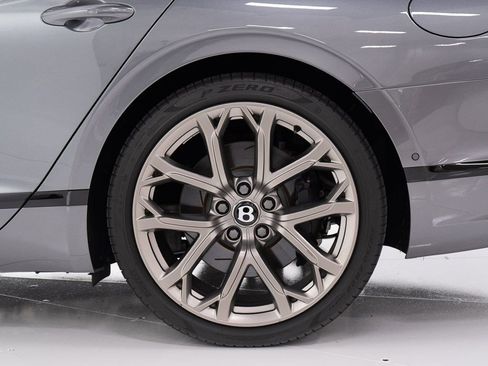 Certified 2023 Bentley Flying Spur Plug-In Hybrid AWD/4WD image 46