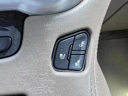 Used 2019 GMC Yukon SLT w/ Open Road Package image 27