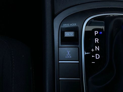 Used 2025 Hyundai Kona SEL image 24