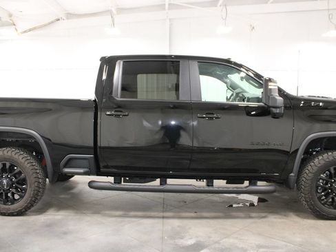 Used 2026 Chevrolet Silverado 2500 LT w/ Trail Boss Package AWD/4WD image 11