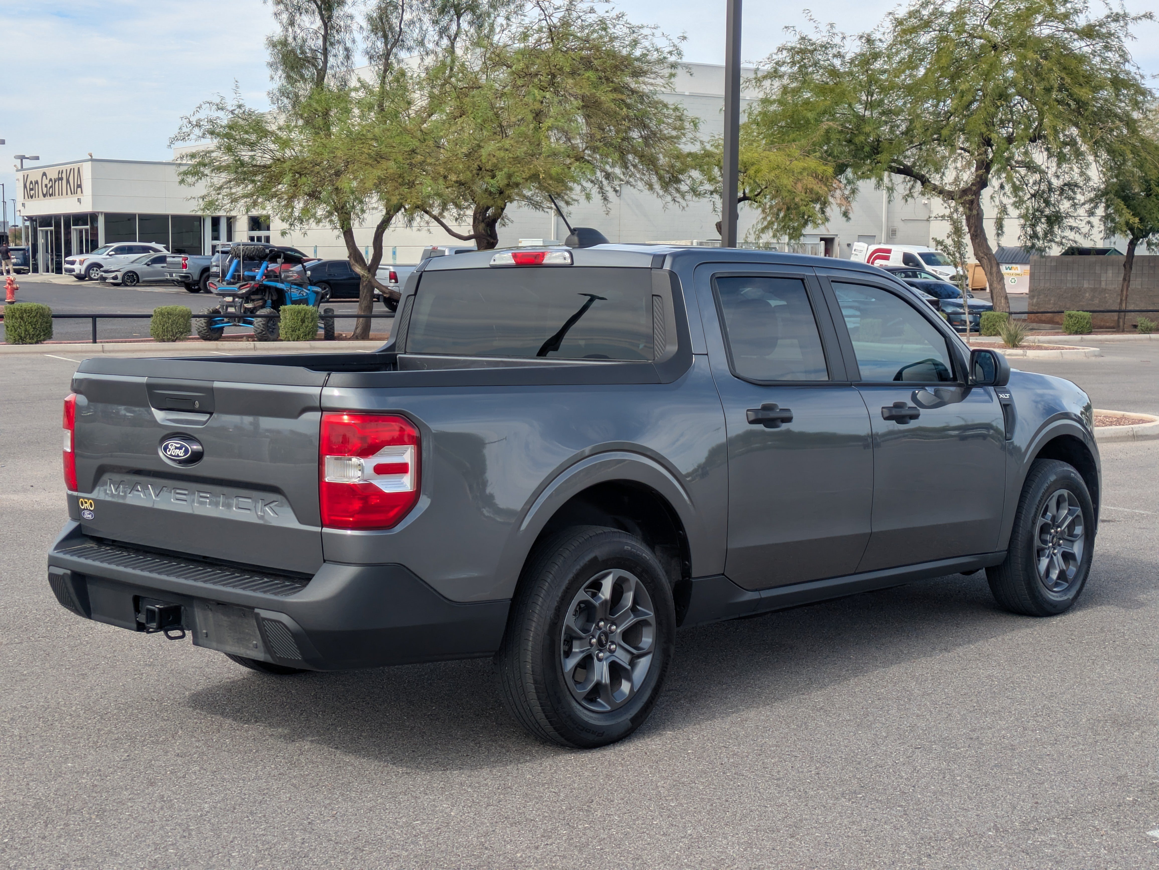 Used 2025 Ford Maverick XLT FWD image 5