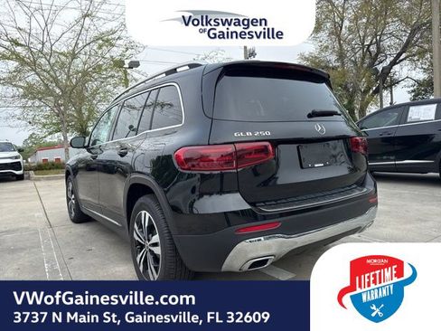 Used 2025 Mercedes-Benz GLB 250 image 3