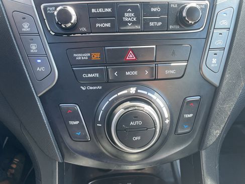 Used 2017 Hyundai Santa Fe Limited image 23