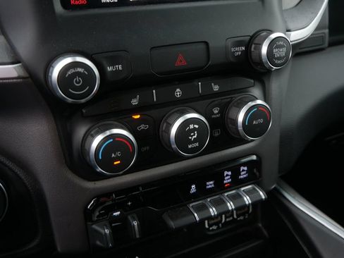 Used 2019 RAM 1500 Big Horn AWD/4WD image 25
