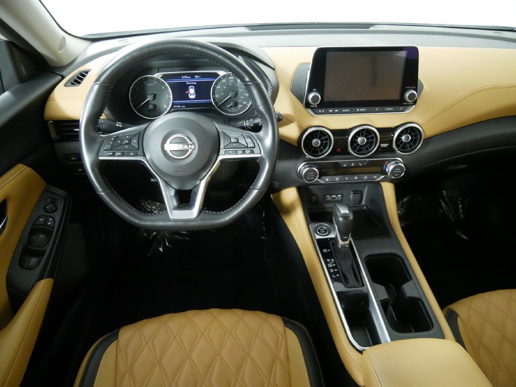Used 2025 Nissan Sentra SV w/ SV Premium Package FWD image 20