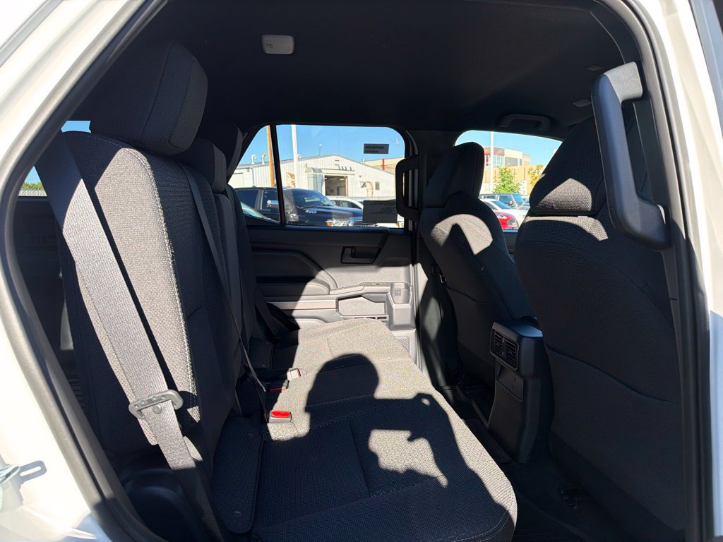 Used 2026 Toyota 4Runner SR5 AWD/4WD image 15