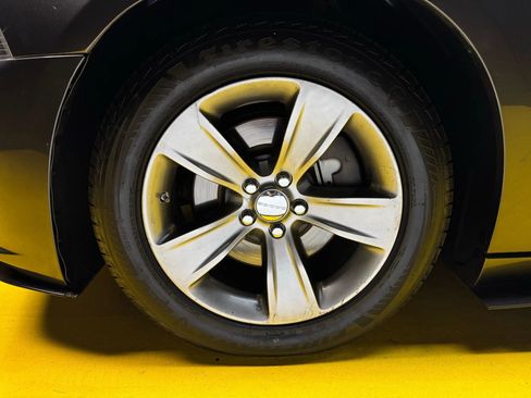 Used 2014 Dodge Charger R/T w/ Blacktop Package image 10