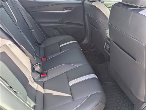 Used 2025 Toyota Camry SE FWD image 20