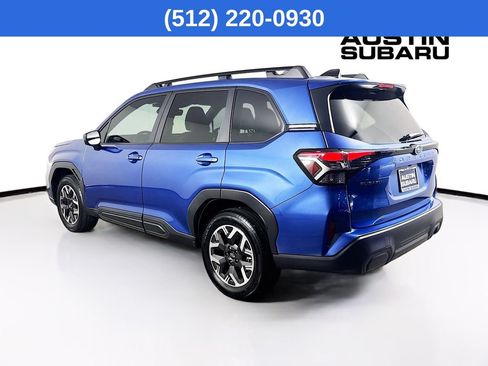 Used 2026 Subaru Forester Premium AWD/4WD image 6