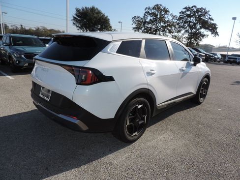 Used 2026 Kia Sportage EX image 5