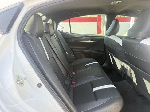 Used 2025 Toyota Camry SE FWD image 32
