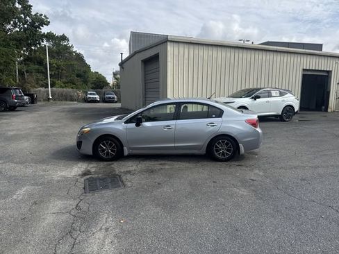 Used 2013 Subaru Impreza 2.0i AWD/4WD image 8