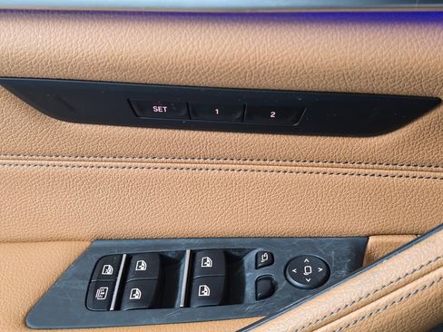 Used 2021 BMW M550i xDrive w/ Executive Package image 16