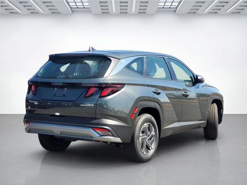 New 2026 Hyundai Tucson Blue SE AWD/4WD image 4