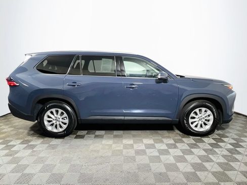 Certified 2025 Toyota Grand Highlander AWD image 8
