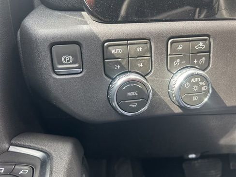 New 2026 GMC Sierra 3500 SLT AWD/4WD image 15