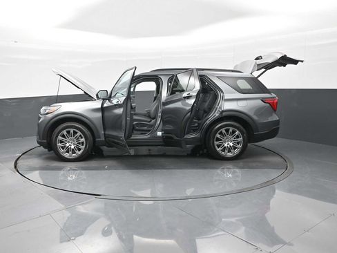 New 2026 Ford Explorer Active w/ Active Comfort Package image 29