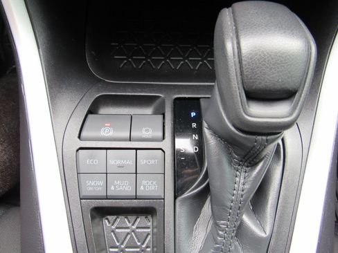 Used 2024 Toyota RAV4 XLE w/ Weather Package image 25