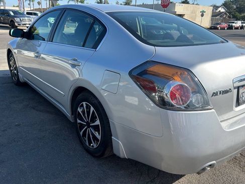 Used 2008 Nissan Altima 2.5 S w/ Emergency Aid Pkg FWD image 7