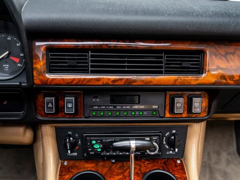 Used 1990 Jaguar XJS V12 Convertible RWD image 10