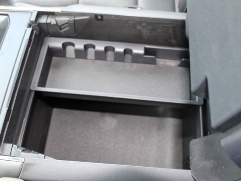 Used 2022 Ford F150 Lariat image 51