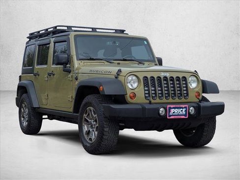 Used 2013 Jeep Wrangler Unlimited Rubicon w/ Connectivity Group AWD/4WD image 3