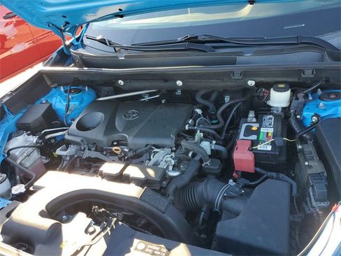 Used 2019 Toyota RAV4 LE image 27