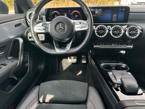 Certified 2022 Mercedes-Benz CLA 250 image 2