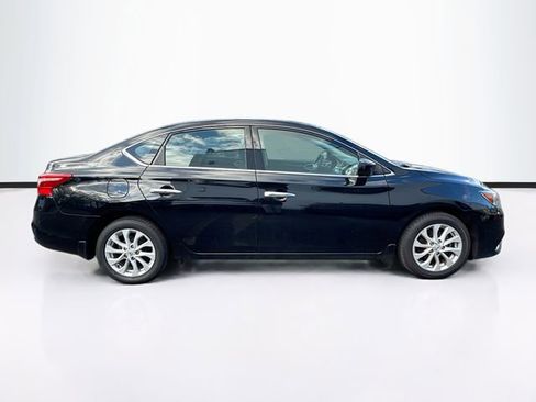 Used 2019 Nissan Sentra SV image 3