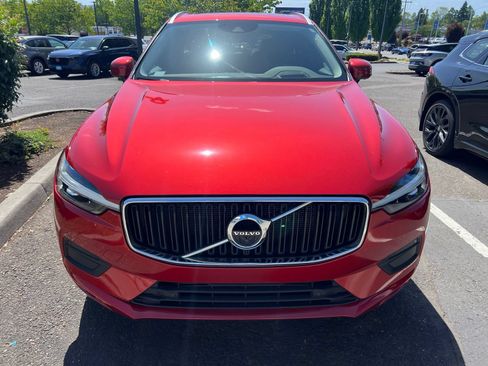 Used 2021 Volvo XC60 T5 Momentum w/ Advanced Package AWD/4WD image 2