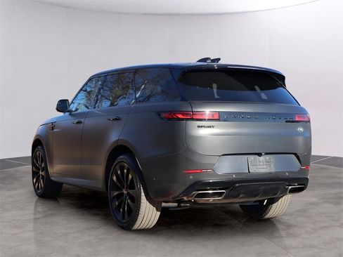 Used 2023 Land Rover Range Rover Sport SE Dynamic image 5