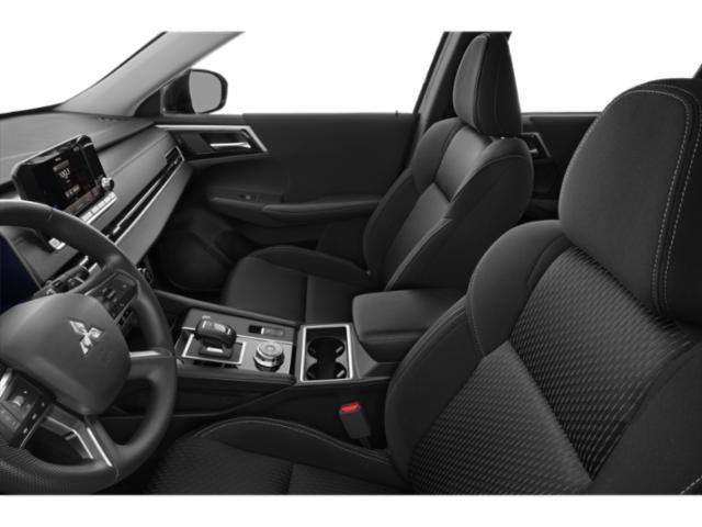 Used 2023 Mitsubishi Outlander SE AWD/4WD image 9