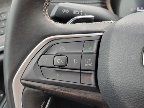Used 2025 Jeep Grand Cherokee L Limited AWD/4WD image 11