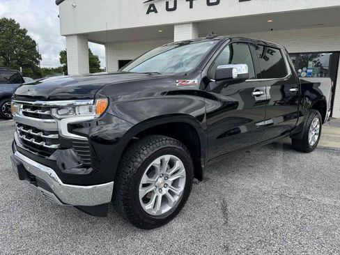 Used 2026 Chevrolet Silverado 1500 LTZ AWD/4WD image 2