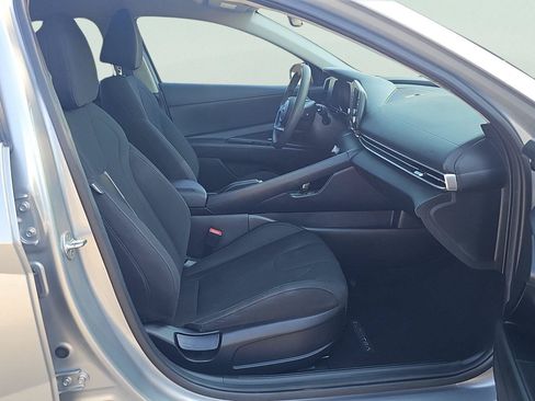 Used 2022 Hyundai Elantra SEL w/ Cargo Package FWD image 25