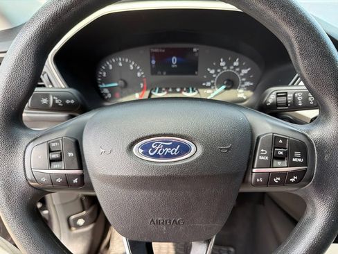Used 2022 Ford Escape SE FWD image 14