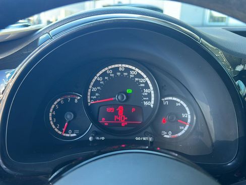 Used 2013 Volkswagen Beetle 2.5 image 17