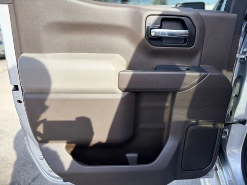 Used 2021 Chevrolet Silverado 1500 LT image 18