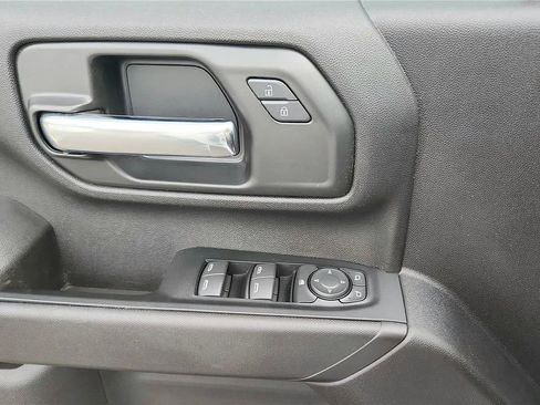 Used 2024 GMC Sierra 2500 Pro w/ Convenience Package image 29