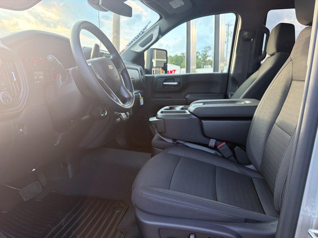 New 2026 Chevrolet Silverado 2500 Custom w/ Custom Value Package AWD/4WD image 15