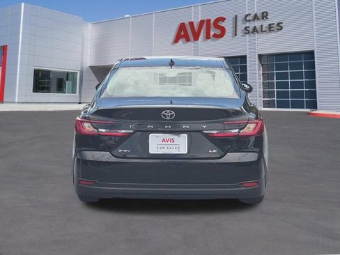 Used 2025 Toyota Camry LE FWD image 7