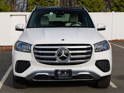 Used 2025 Mercedes-Benz GLS 450 4MATIC image 2