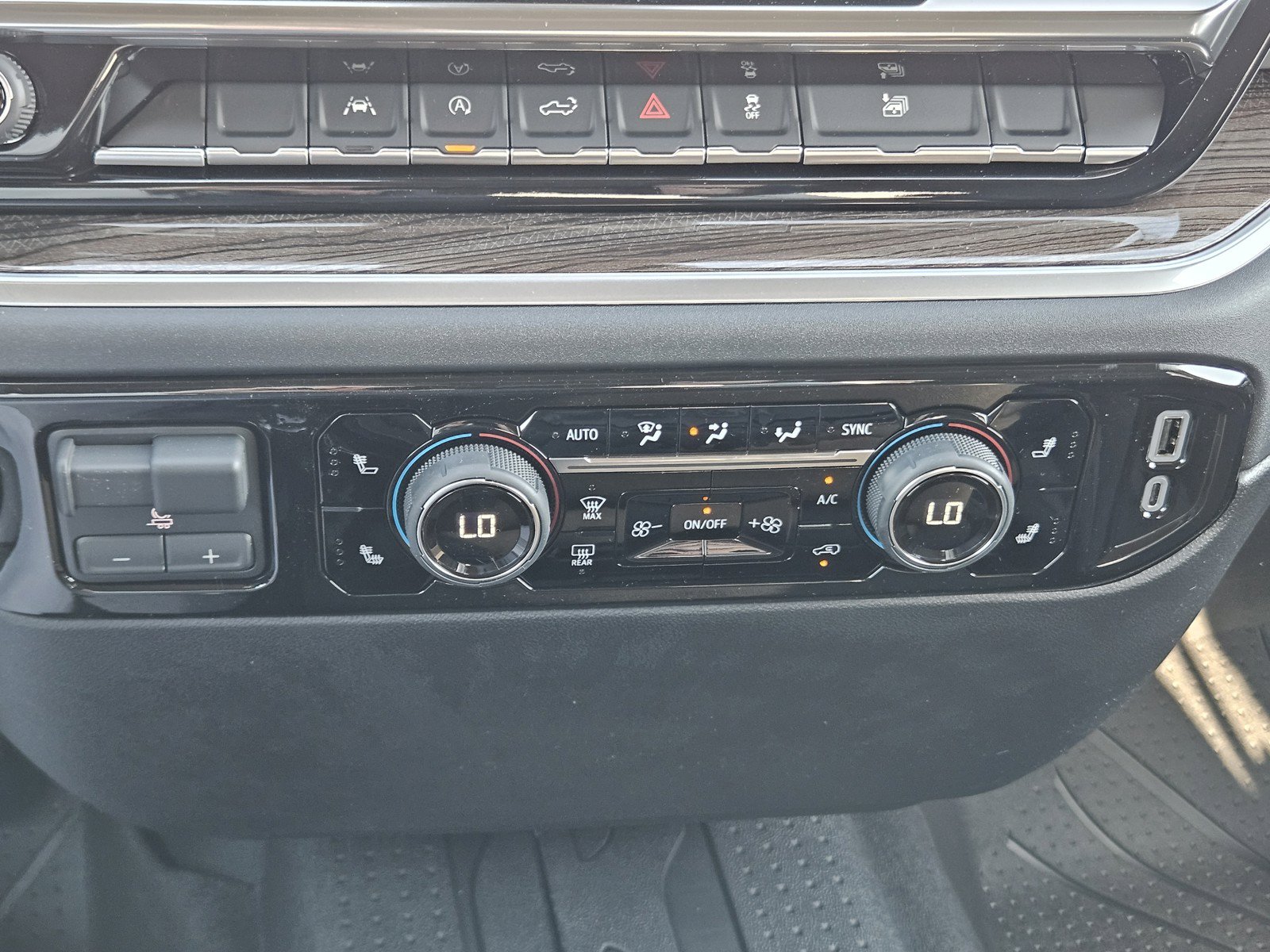 New 2026 Chevrolet Silverado 1500 RST w/ RST Select Package RWD image 14