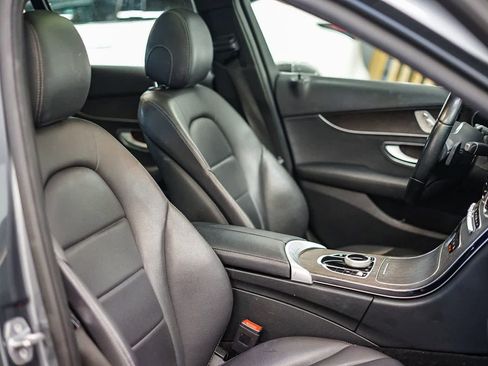 Used 2019 Mercedes-Benz C 300 Sedan image 15