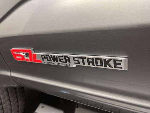 New 2026 Ford F350 Lariat w/ Black Appearance Package image 44