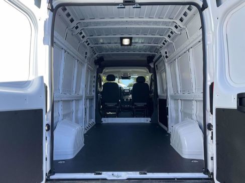 New 2026 RAM ProMaster 2500 w/ Convenience Group image 27