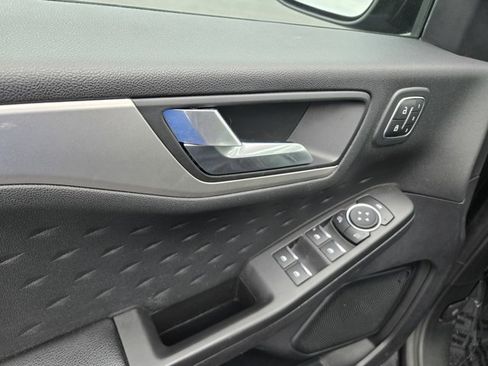 Used 2020 Ford Escape SEL AWD/4WD image 36